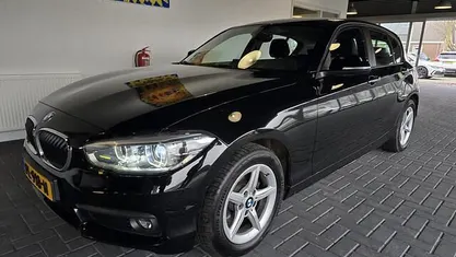 Occasion BMW 118 Executive 136 PK (100 kW) 2017 Zwart Hatchback