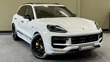 Occasion Porsche Cayenne Turbo E-Hybrid 740 PK (544 kW) 2024 Grijs SUV