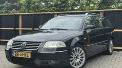 Zwart Gebruikt 2002 VW Passat Highline Stationwagen | € 2.995 (Eerlijke prijs)
