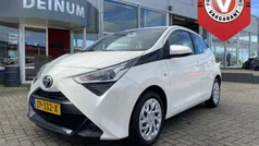 Wit Gebruikt 2019 Toyota Aygo X-play Hatchback | € 8.900 (Eerlijke prijs)