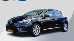 Zwart Gebruikt 2020 Renault Clio V Zen Hatchback | € 11.900 (Goede deal)