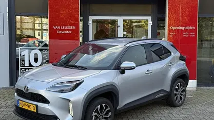 Grijs Gebruikt 2025 Toyota Yaris Cross Comfort SUV | € 28.900 (Eerlijke prijs)