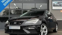 Zwart, metallic lak Gebruikt 2018 Seat Leon FR Hatchback | € 15.990 (Eerlijke prijs)