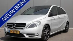 Grijs, metallic lak Gebruikt 2014 Mercedes B180 AMG MPV | € 17.945 (Eerlijke prijs)