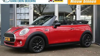 Occasion Mini Cooper Cabriolet Business 136 PK (100 kW) 2017 Rood Cabriolet