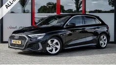 Zwart Gebruikt 2022 Audi A3 Sportback S-Line Hatchback | € 25.950 (Goede deal)