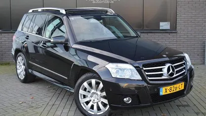Zwart Gebruikt 2009 Mercedes GLK350 SUV | € 12.900 (Eerlijke prijs)