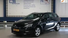 Zwart Gebruikt 2013 Opel Astra Stationwagen | € 4.750 (Goede deal)