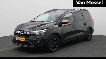 Zwart Gebruikt 2024 Dacia Jogger Extreme MPV | € 27.435 (Eerlijke prijs)
