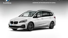 Wit Gebruikt 2021 BMW 218 Sport Line Stationwagen | € 23.950 (Eerlijke prijs)