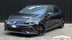 Zwart, metallic lak Gebruikt 2022 VW Golf VIII GTI Hatchback | € 39.500 (Eerlijke prijs)