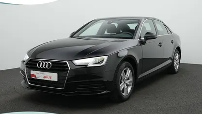 Zwart (metallic) Gebruikt 2019 Audi A4 Sedan | € 25.900 (Super prijs)