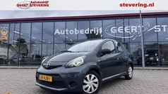 Grijs Gebruikt 2012 Toyota Aygo Hatchback | € 2.990 (Goede deal)