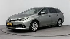 Grijs, metallic lak Gebruikt 2017 Toyota Auris Touring Sports Stationwagen | € 14.600 (Eerlijke prijs)