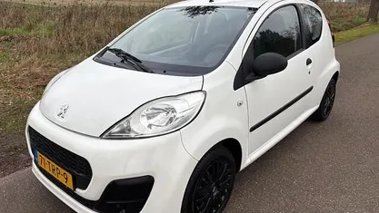 Occasion Peugeot 107 Access 68 PK (50 kW) 2012 Hatchback