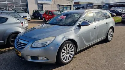 Grijs Gebruikt 2010 Opel Insignia Edition Stationwagen | € 1.250 (Eerlijke prijs)