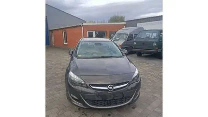 Gebruikt 2015 Opel Astra Stationwagen | € 5.450 (Goede deal)