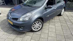 Gebruikt 2006 Renault Clio II Luxe Hatchback | € 2.495 (Eerlijke prijs)