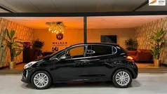 Gebruikt 2018 Peugeot 208 Allure Hatchback | € 12.990 (Eerlijke prijs)