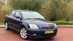 Blauw Gebruikt 2003 Toyota Avensis Executive Sedan | € 3.299 (Eerlijke prijs)
