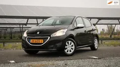 Zwart Gebruikt 2015 Peugeot 208 Hatchback | € 5.400 (Eerlijke prijs)