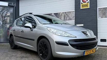 Grijs Gebruikt 2008 Peugeot 207 Stationwagen | € 1.950 (Eerlijke prijs)