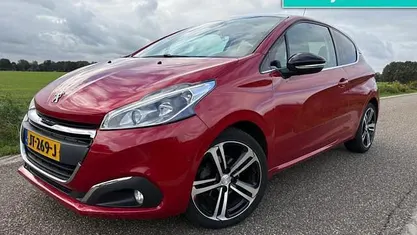 Gebruikt 2016 Peugeot 208 GT-line Hatchback | € 4.750 (Eerlijke prijs)