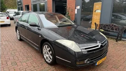 Zwart Gebruikt 2007 Citroën C6 Exclusive Sedan | € 2.650 (Eerlijke prijs)