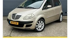 Wit Gebruikt 2005 Lancia Musa MPV | € 2.745 (Eerlijke prijs)