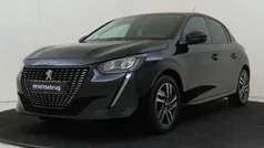 Zwart Gebruikt 2021 Peugeot 208 Allure Hatchback | € 15.925 (Eerlijke prijs)