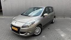 Gebruikt 2010 Renault Scénic III Expression MPV | € 4.450 (Goede deal)