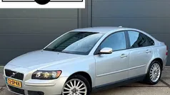 Grijs Gebruikt 2006 Volvo S40 Momentum Sedan | € 1.999 (Super prijs)