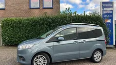 Grijs Gebruikt 2019 Ford Tourneo Courier Titanium MPV | € 11.995 (Goede deal)