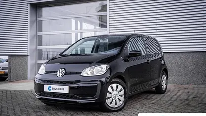 Zwart Occasion 2017 VW up! Move Hatchback | € 8.945 (Eerlijke prijs)