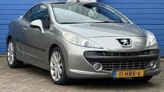 Grijs Gebruikt 2008 Peugeot 207 CC Sport Cabriolet | € 1.450 (Eerlijke prijs)
