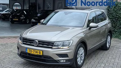 Geel Gebruikt 2018 VW Tiguan Comfortline SUV | € 23.495 (Goede deal)