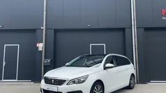 Wit Gebruikt 2020 Peugeot 308 Allure Stationwagen | € 14.995 (Eerlijke prijs)