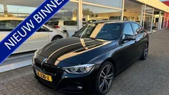 Zwart Gebruikt 2016 BMW 330 Sedan | € 16.999