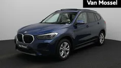 Blauw Gebruikt 2021 BMW X1 Executive SUV | € 29.900 (Eerlijke prijs)