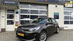 Bruin Gebruikt 2017 Kia Rio Hatchback | € 12.500 (Eerlijke prijs)