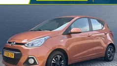 Oranje Gebruikt 2014 Hyundai i10 Comfort Hatchback | € 7.485 (Eerlijke prijs)