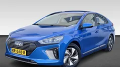 Blauw metallic Gebruikt 2018 Hyundai Ioniq Sedan | € 13.730 (Eerlijke prijs)