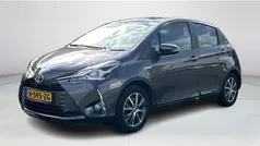 Grijs Gebruikt 2020 Toyota Yaris Hybrid Edition Hatchback | € 17.945 (Goede deal)