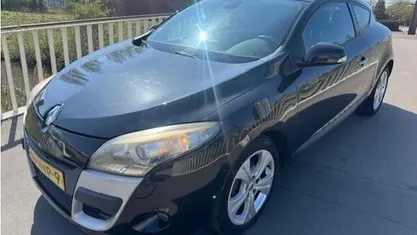 Zwart Occasion 2009 Renault Mégane Coupé Business Coupé | € 4.950 (Eerlijke prijs)