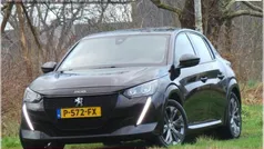 Zwart Gebruikt 2021 Peugeot e-208 Allure Hatchback | € 13.949 (Super prijs)