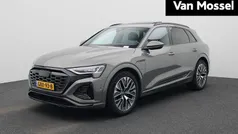 Grijs Occasion 2024 Audi Q8 e-tron Sport SUV | € 59.900 (Super prijs)