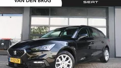 Zwart, metallic lak Gebruikt 2023 Seat Leon Business Stationwagen | € 19.450 (Goede deal)