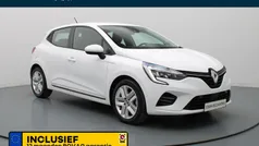 Wit Gebruikt 2021 Renault Clio V Evolution Hatchback | € 16.990 (Goede deal)