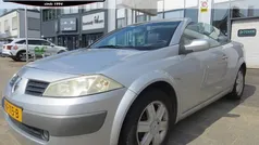 Grijs Gebruikt 2005 Renault Mégane Cabriolet Luxe Cabriolet | € 2.250 (Eerlijke prijs)