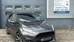 Grijs Gebruikt 2017 Ford Fiesta ST-Line Hatchback | € 7.999 (Eerlijke prijs)